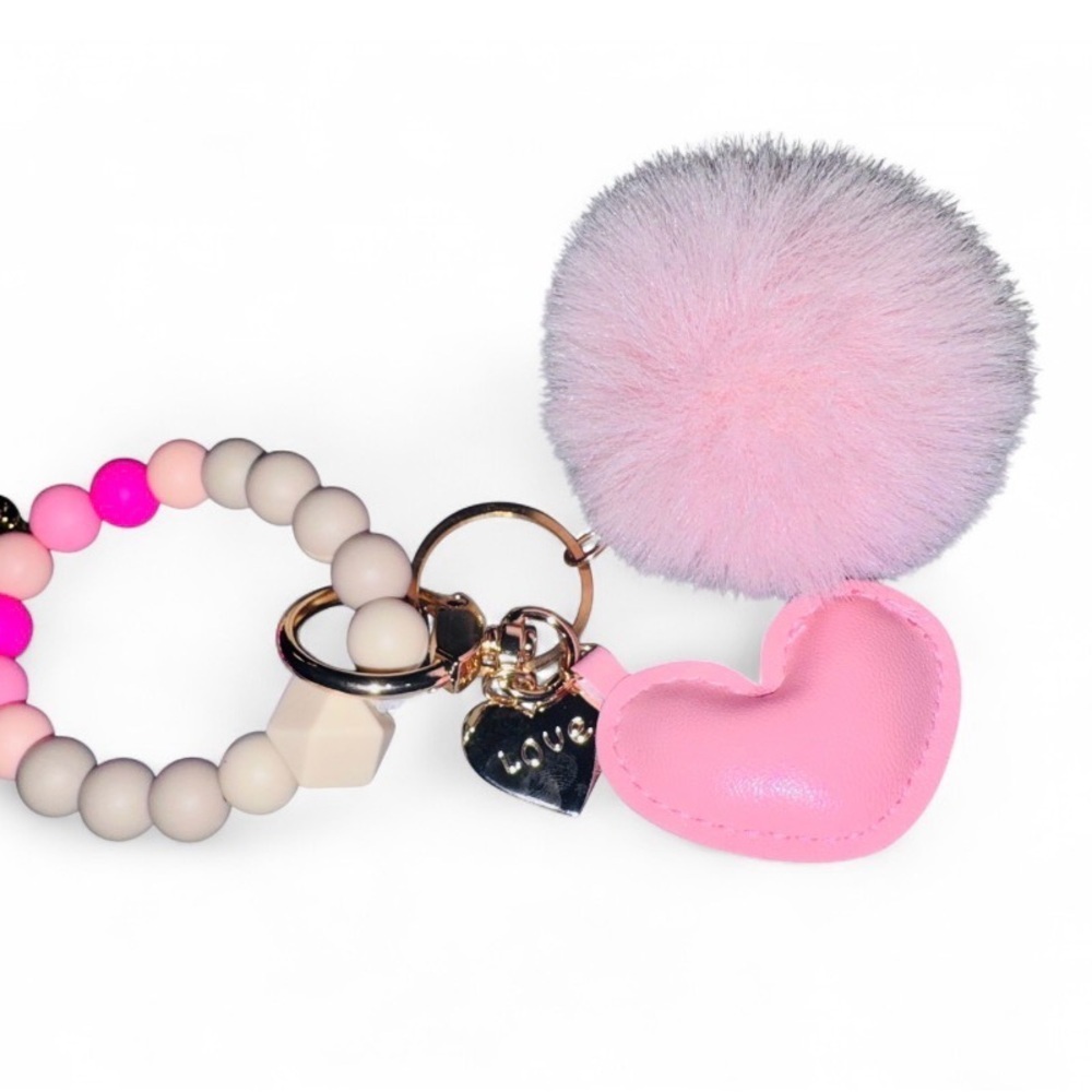 Soft Girl Energy Womenโs Silicone Beaded Keychain ๐ฉท - Picture 5 of 5